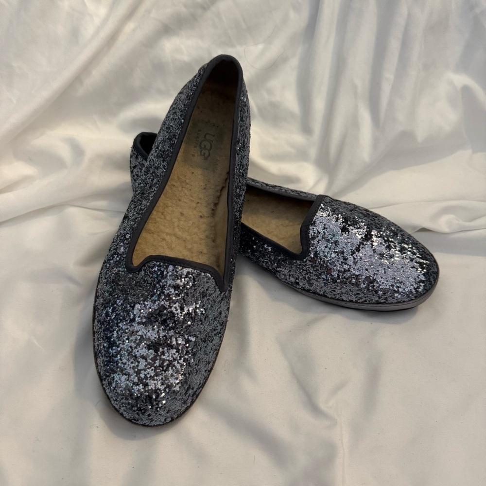 Like New UGG Alloway Glitter Loafer Flat in Ice Blue
